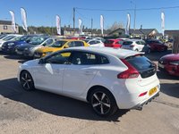 USED 2016 66 VOLVO V40 1.5 T3 R-Design Hatchback 5dr Petrol Auto Euro 6 (s/s) (152 ps) REAR SENSORS+ PRIVACY GLASS+ START/STOP+ CRUISE CONTROL+ DUAL CLIMATE CONTROL+ AUTO HEADLIGHTS+ HALF LEATHER TRIM+ TYRE MONITOR+ BLUETOOTH+ DAB+ 17 INCH ALLOY WHEELS+