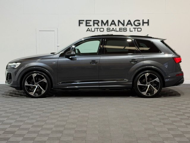 View our AUDI Q7