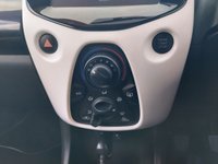 USED 2018 18 PEUGEOT 108 1.2 PureTech Collection Hatchback 5dr Petrol Manual Euro 6 (82 ps) ***FULL SEVICE HISTORY***