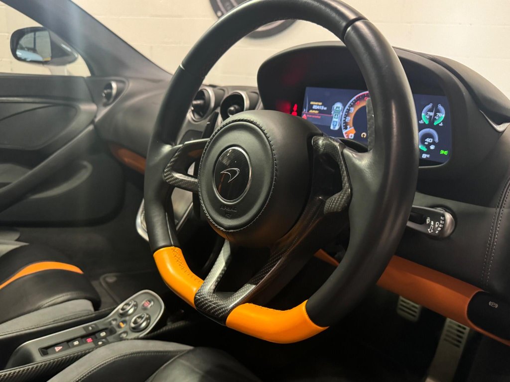 USED 2020 70 MCLAREN 540C 3.8T V8 SSG Euro 6 (s/s) 2dr CARBON|STEALTH|COLOUR COMBO