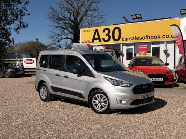 View our FORD TOURNEO CONNECT
