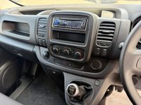 USED 2021 21 RENAULT TRAFIC 2.0 dCi ENERGY 28 Business Panel Van 5dr Diesel Manual SWB Standard Roof Euro 6 (s/s) (145 ps) 