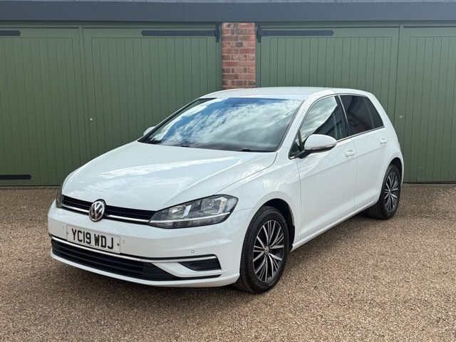 2019 VOLKSWAGEN GOLF