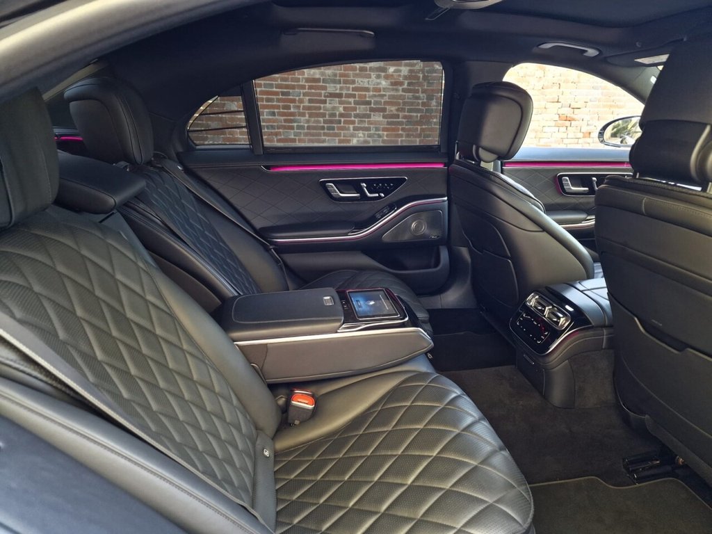 USED 2022 22 MERCEDES-BENZ S-CLASS 3.0 S580eL 22kWh AMG Line (Premium Plus, Executive) Saloon 4dr Petrol Plug-in Hybrid G-Tronic+ Euro 6 (s/s) (510 ps) FINANCE AVAILABLE