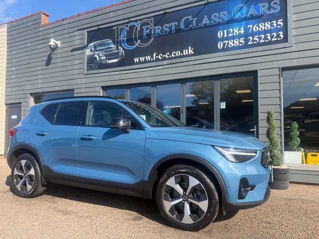 View our VOLVO XC40