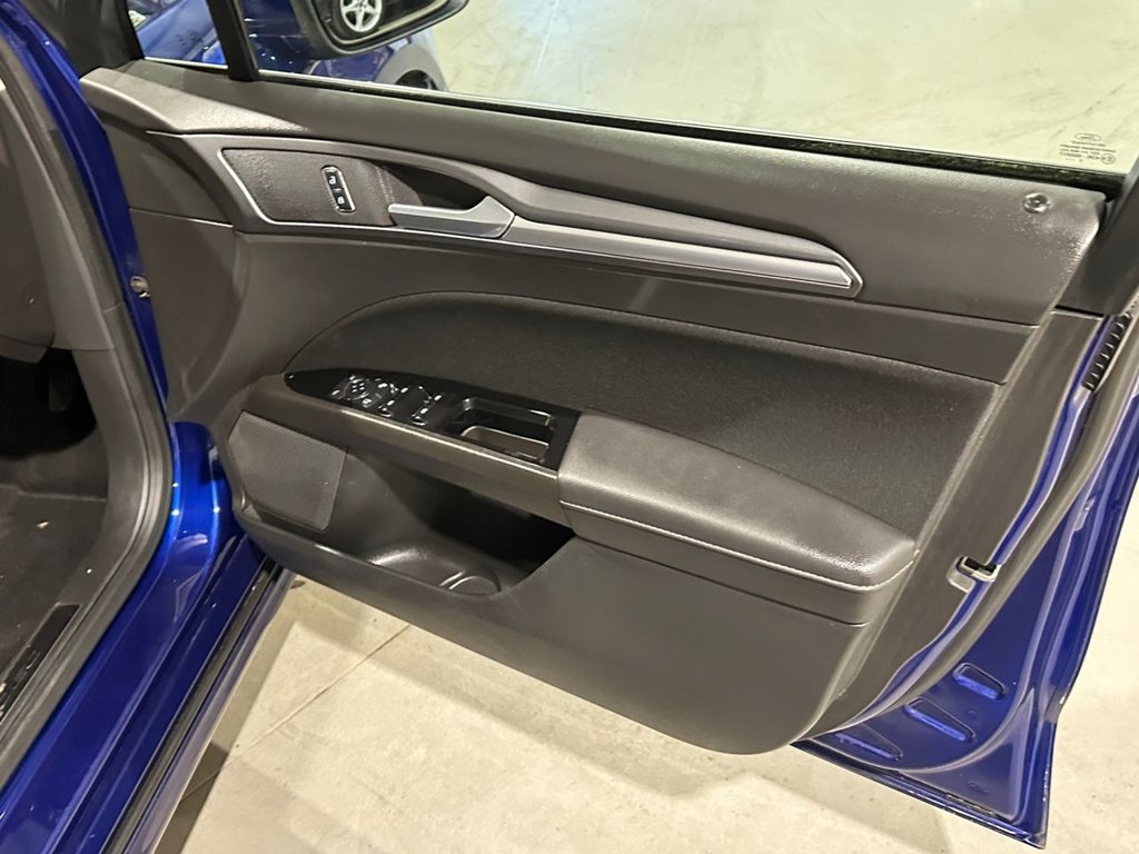 USED 2015 65 FORD MONDEO 2.0 TDCi Titanium Hatchback 5dr Diesel Manual Euro 6 (s/s) (150 ps) 