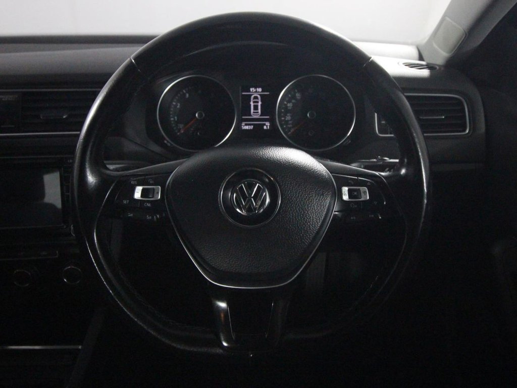 USED 2017 17 VOLKSWAGEN JETTA 1.4 TSI SE Saloon 4dr Petrol Manual Euro 6 (s/s) (125 ps) 