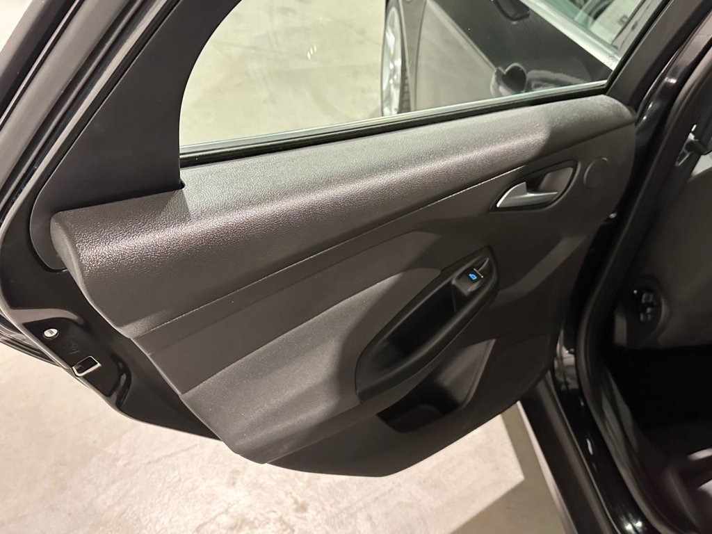 USED 2014 64 FORD FOCUS 1.0T EcoBoost Titanium Navigator Hatchback 5dr Petrol Manual Euro 5 (s/s) (125 ps) 