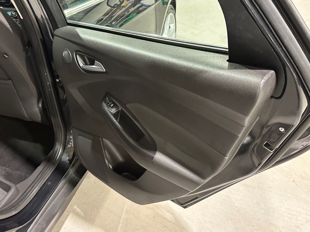 USED 2014 64 FORD FOCUS 1.0T EcoBoost Titanium Navigator Hatchback 5dr Petrol Manual Euro 5 (s/s) (125 ps) 