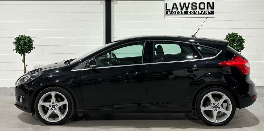 USED 2014 64 FORD FOCUS 1.0T EcoBoost Titanium Navigator Hatchback 5dr Petrol Manual Euro 5 (s/s) (125 ps) 