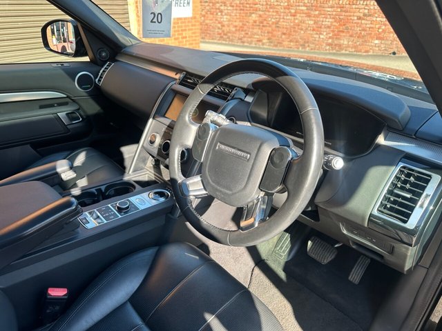 View our LAND ROVER DISCOVERY