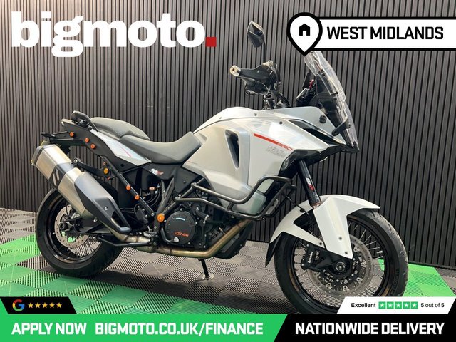 View our KTM 1290 SUPER ADVENTURE