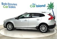 USED 2018 18 VOLVO V40 CROSS COUNTRY 2.0 D3 Pro Hatchback 5dr Diesel Auto Euro 6 (s/s) (150 ps) Full Service History 62,000 Miles, SATNAV, Park Assist with Camera, Bluetooth, Cruise Control & Speed Limiter, Winter Pack Incl Heated Leather Seats