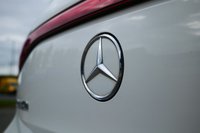 USED 2022 72 MERCEDES-BENZ EQB EQB 350 66.5kWh AMG Line (Premium) SUV 5dr Electric Auto 4MATIC (292 ps) POLAR WHITE PAINTWORK + TWIN SUNROOF + APPLE CARPLAY + REAR CAMERA