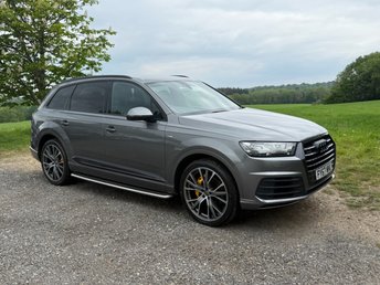 View our AUDI Q7