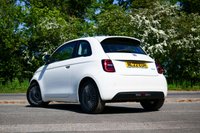 USED 2022 22 FIAT 500E 42kWh Icon Hatchback 3dr Electric Auto (118 ps) ICE WHITE PAINTWORK + ANDROID AUTO + VIRTUAL COCKPIT