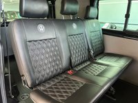 USED 2019 19 VOLKSWAGEN TRANSPORTER 2.0 BiTDI T32 BlueMotion Tech Highline Kombi Double Cab 5dr Diesel DSG FWD SWB Euro 6 (s/s) (204 ps) 