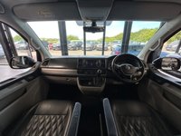 USED 2019 19 VOLKSWAGEN TRANSPORTER 2.0 BiTDI T32 BlueMotion Tech Highline Kombi Double Cab 5dr Diesel DSG FWD SWB Euro 6 (s/s) (204 ps) 