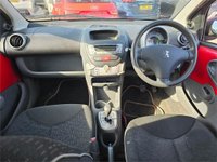 USED 2011 61 PEUGEOT 107 1.0 12V Urban Hatchback 5dr Petrol 2 Tronic Euro 5 (68 ps) 