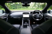 USED 2020 70 JAGUAR F-PACE 2.0 P250i Chequered Flag SUV 5dr Petrol Auto AWD Euro 6 (s/s) (250 ps) GLACIER WHITE METALLIC PAINTWORK + SUNROOF + WINTER PACK + BLACK PACK