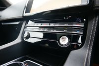 USED 2020 70 JAGUAR F-PACE 2.0 P250i Chequered Flag SUV 5dr Petrol Auto AWD Euro 6 (s/s) (250 ps) GLACIER WHITE METALLIC PAINTWORK + SUNROOF + WINTER PACK + BLACK PACK