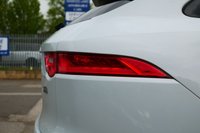 USED 2020 70 JAGUAR F-PACE 2.0 P250i Chequered Flag SUV 5dr Petrol Auto AWD Euro 6 (s/s) (250 ps) GLACIER WHITE METALLIC PAINTWORK + SUNROOF + WINTER PACK + BLACK PACK