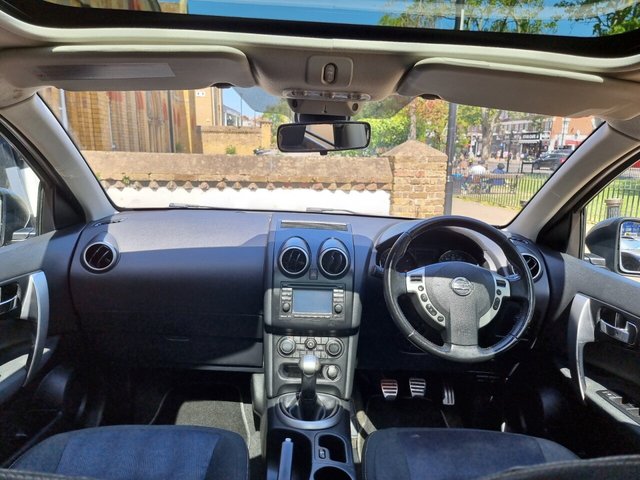View our NISSAN QASHQAI