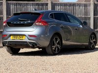 USED 2018 18 VOLVO V40 2.0 V40 R-Design Pro T2 5dr Sat Nav Heated Seats