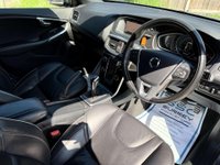 USED 2018 18 VOLVO V40 2.0 V40 R-Design Pro T2 5dr Sat Nav Heated Seats