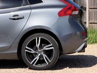 USED 2018 18 VOLVO V40 2.0 V40 R-Design Pro T2 5dr Sat Nav Heated Seats