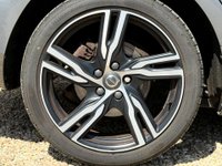 USED 2018 18 VOLVO V40 2.0 V40 R-Design Pro T2 5dr Sat Nav Heated Seats