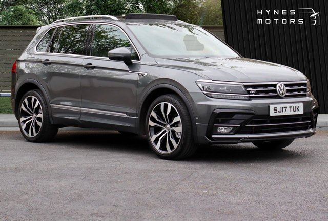 View our Volkswagen Tiguan 2.0 TDI BlueMotion Tech R-Line SUV 5dr Diesel DSG 4Motion Euro 6 (s/s) (190 ps)