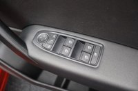 USED 2020 70 RENAULT CAPTUR 1.0 TCe Iconic 5dr (SAT NAV, CRUISE) 