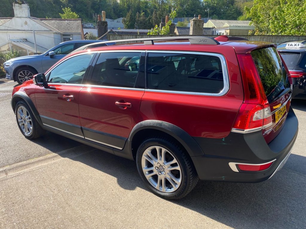 USED 2015 15 VOLVO XC70 2.4 D5 SE Lux Estate 5dr Diesel Geartronic AWD Euro 5 (215 ps) DRIVERS SUPPORT PACK / WINTER PACK