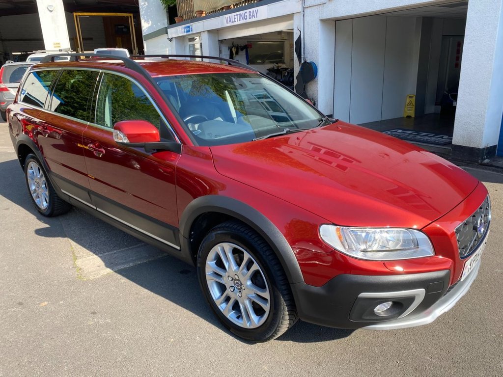 USED 2015 15 VOLVO XC70 2.4 D5 SE Lux Estate 5dr Diesel Geartronic AWD Euro 5 (215 ps) DRIVERS SUPPORT PACK / WINTER PACK