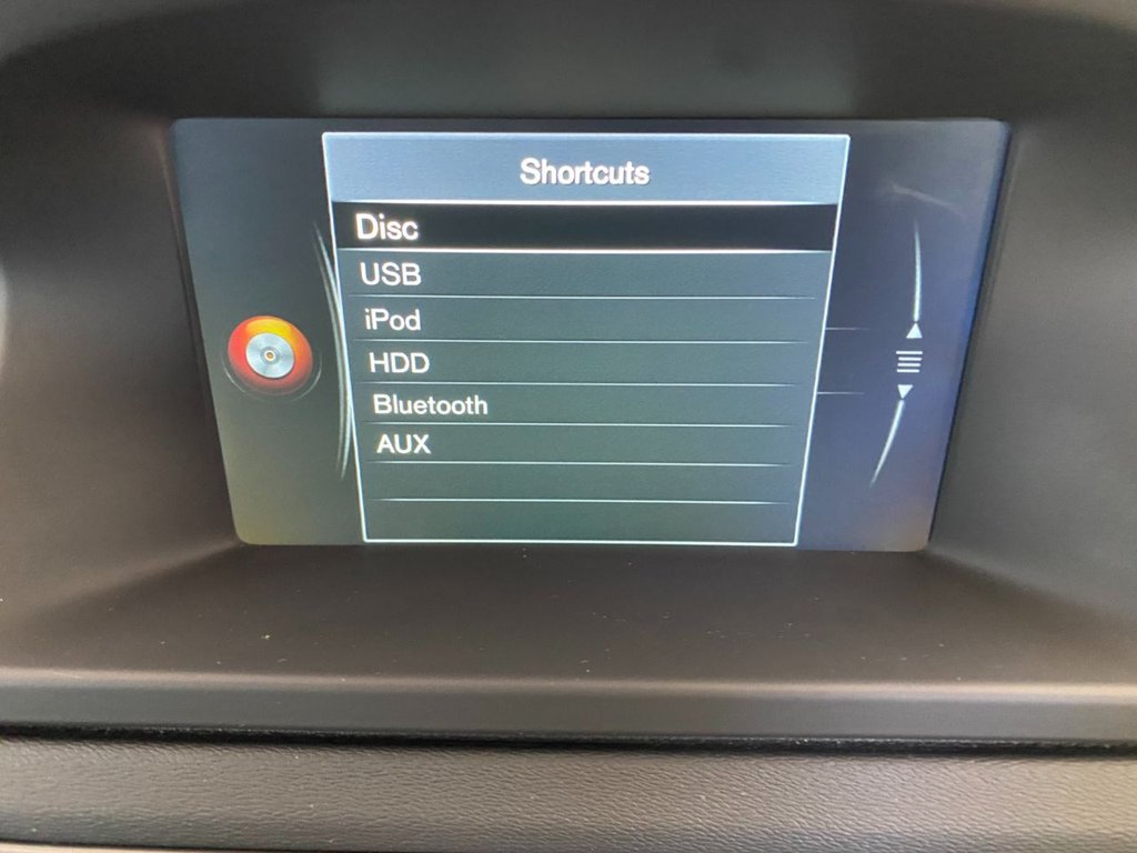 USED 2015 15 VOLVO XC70 2.4 D5 SE Lux Estate 5dr Diesel Geartronic AWD Euro 5 (215 ps) DRIVERS SUPPORT PACK / WINTER PACK