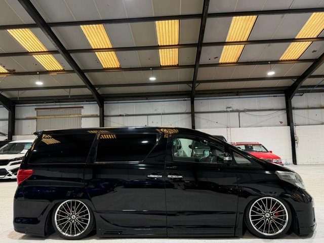 View our TOYOTA VELLFIRE