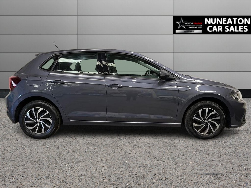 USED 2022 22 VOLKSWAGEN POLO 1.0 TSI Life Hatchback 5dr Petrol DSG Euro 6 (s/s) (95 ps) APPLE CAR PLAY AND ANDROID AUTO