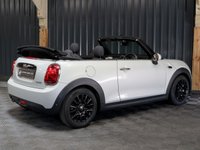 USED 2019 19 MINI CONVERTIBLE 1.5 Cooper Classic Convertible 2dr Petrol Manual Euro 6 (s/s) (136 ps) LOW MILES - 12 MONTHS WARRANTY - KEYLESS ENTRY - HEATED SEATS - LED LIGHTS - PARK SENSORS - DAB AUDIO