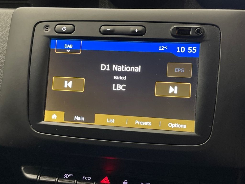 USED 2020 20 DACIA DUSTER 1.3 TCe Prestige SUV 5dr Petrol Manual Euro 6 (s/s) (130 ps) APPLE CAR PLAY AND ANDROID AUTO