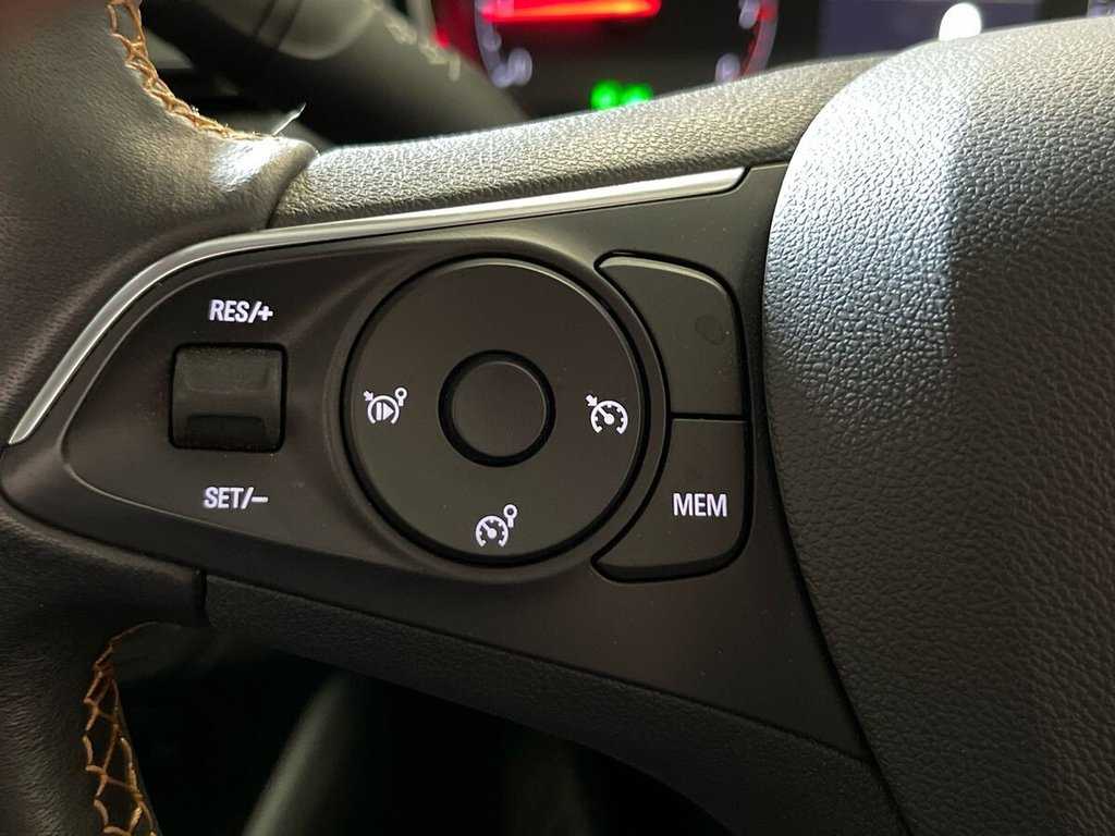 USED 2020 70 VAUXHALL CROSSLAND X 1.2 Turbo Elite SUV 5dr Petrol Auto Euro 6 (s/s) (130 ps) REAR PARKING SENSORS