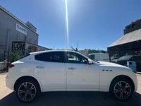 USED 2017 66 MASERATI LEVANTE 3.0D V6 ZF 4WD Euro 6 (s/s) 5dr PAN ROOF TAN LEATHER R CAM ETC