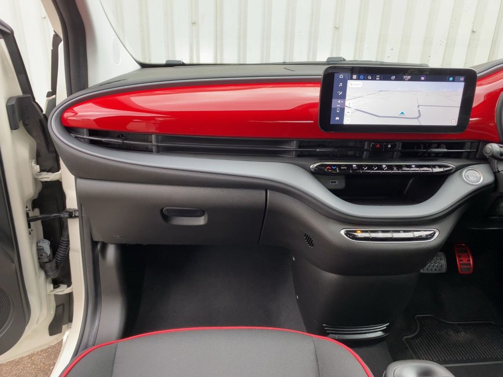 USED 2025 75 FIAT 500E 42kWh RED Hatchback 3dr Electric Auto (118 ps) Hatchback