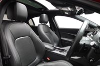USED 2019 19 JAGUAR XE 2.0i GPF Portfolio Saloon 4dr Petrol Auto Euro 6 (s/s) (200 ps) FULL HISTORY+PAN ROOF+SAT NAV