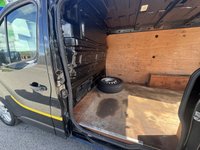 USED 2021 21 RENAULT TRAFIC 2.0 dCi ENERGY 28 Sport Panel Van 5dr Diesel Manual SWB Standard Roof Euro 6 (s/s) (120 ps) This 2021 Renault Trafic boasts a clear vehicle history, offering you peace of mind. This dCi ENERGY 28 Sport SWB Standard Roof model is powered by an efficient 2.0 litre diesel engine, meeting Euro 6 emission standards. Its Sport trim level adds a touch of style and practicality, making it a versatile choice for a variety of needs. The Trafic's robust 2.0 dCi engine provides a strong performance while remaining economical, a key advantage over many other vans in its class.