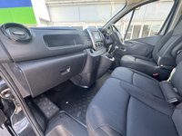 USED 2021 21 RENAULT TRAFIC 2.0 dCi ENERGY 28 Sport Panel Van 5dr Diesel Manual SWB Standard Roof Euro 6 (s/s) (120 ps) This 2021 Renault Trafic boasts a clear vehicle history, offering you peace of mind. This dCi ENERGY 28 Sport SWB Standard Roof model is powered by an efficient 2.0 litre diesel engine, meeting Euro 6 emission standards. Its Sport trim level adds a touch of style and practicality, making it a versatile choice for a variety of needs. The Trafic's robust 2.0 dCi engine provides a strong performance while remaining economical, a key advantage over many other vans in its class.