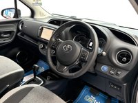 USED 2020 20 TOYOTA YARIS 1.5 VVT-h Y20 Bi-tone Hatchback 5dr Petrol Hybrid E-CVT Euro 6 (s/s) (100 ps) 2020 AUTO HYBRID, Dual Climate, CARPLAY, Bluetooth, Reverse Camera & Dynamic Guidelines, Cruise Control, 16" Machined Alloys, Only 11000 Miles Full Toyota S/H