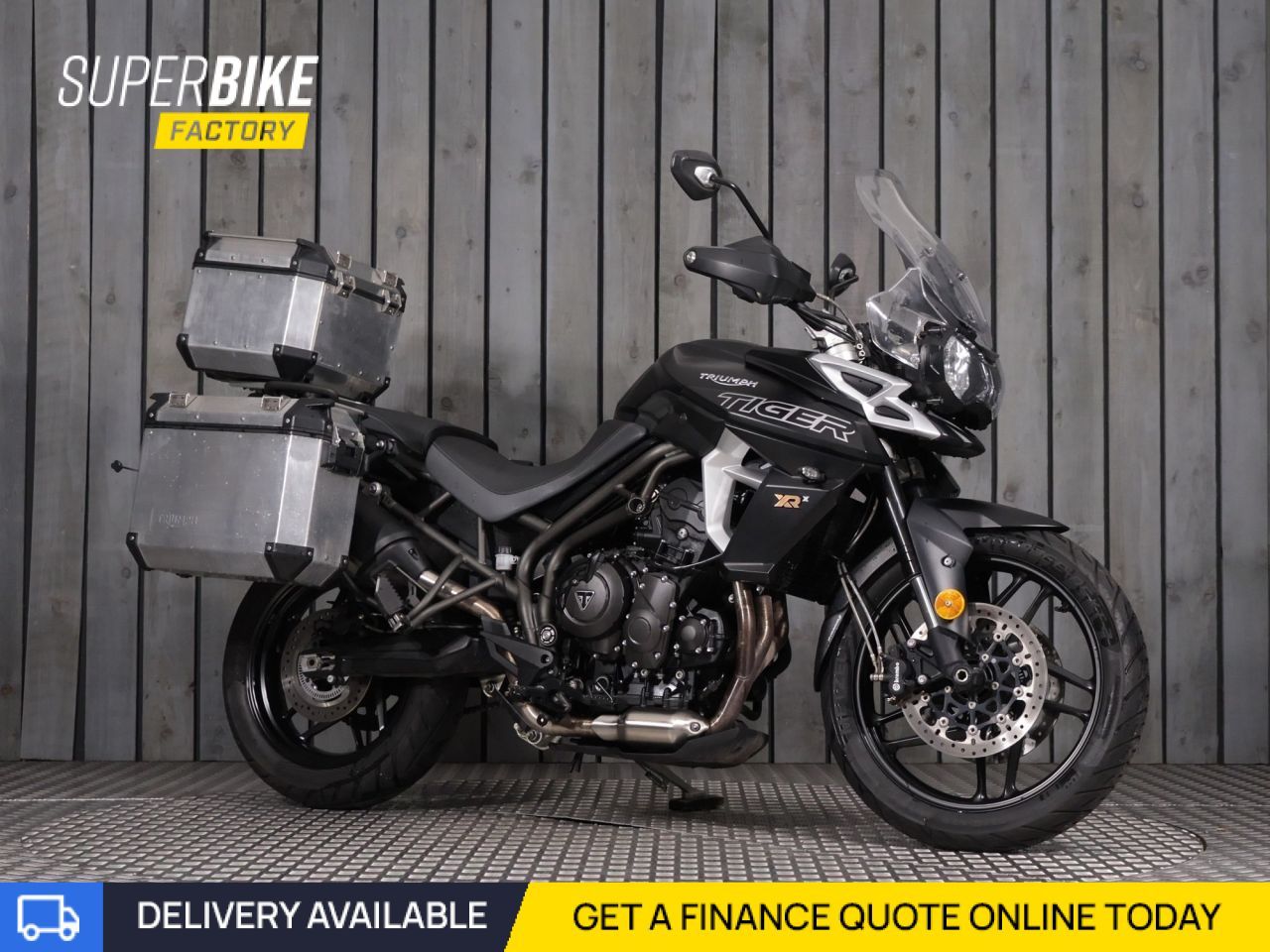 TRIUMPH TIGER 800