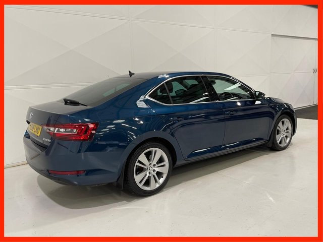 View our SKODA SUPERB