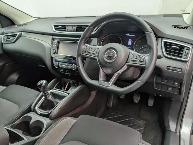 USED 2017 67 NISSAN QASHQAI 1.2 Qashqai N-Connecta DiG-T 5dr CLICK+COLLECT / HOME DELIVERY